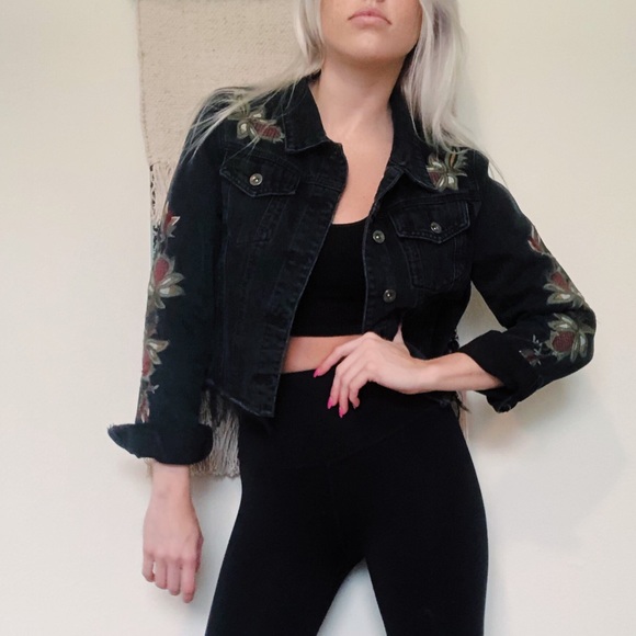 Distressed Edge Cropped Jean Jacket - Picture 2 of 6